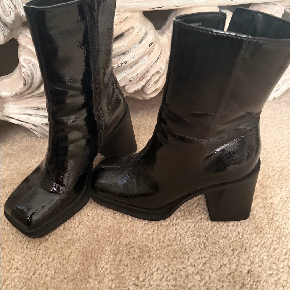 Forever 21 Black Patent Heeled Boots